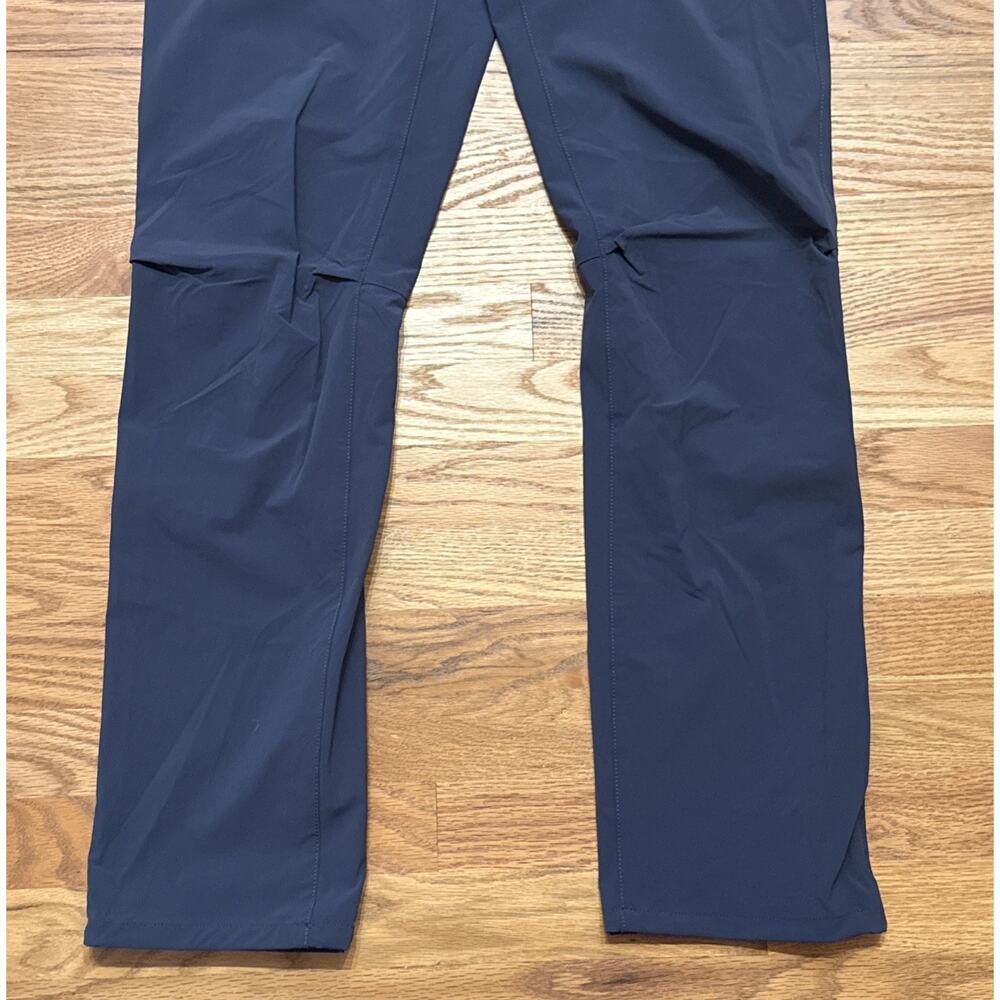 FjallRaven Women High Coast Lite Trousers Navy F89430 EU 40 30-31” Regular - Picture 4 of 8